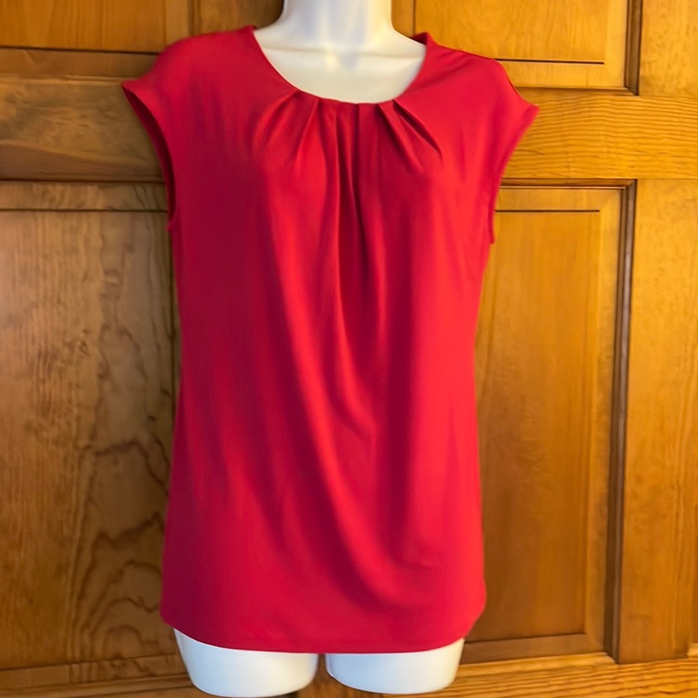 Sleeveless top